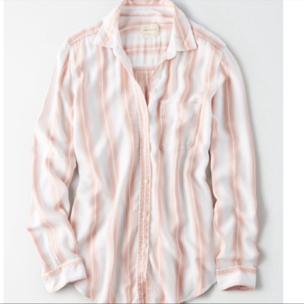 American eagle boyfriend fit button down